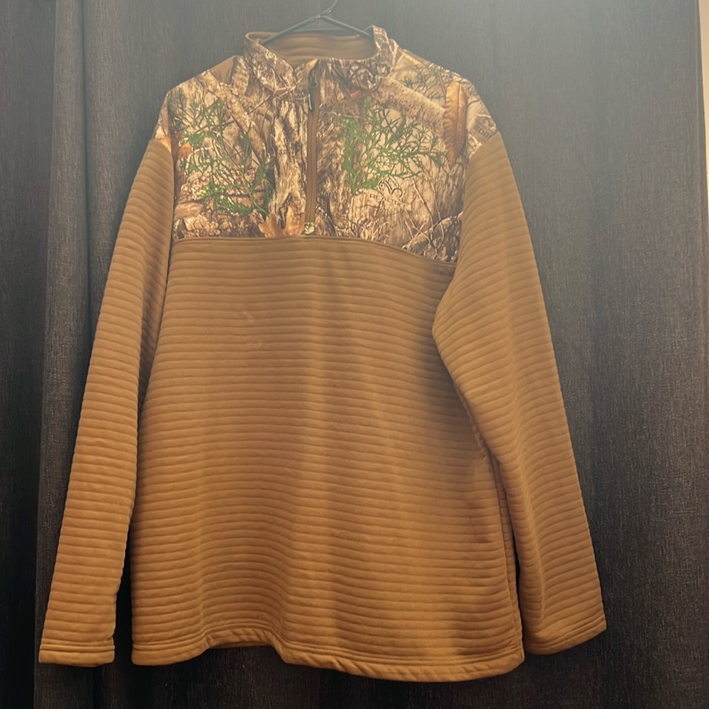 Men’s XXL Realtree shirt